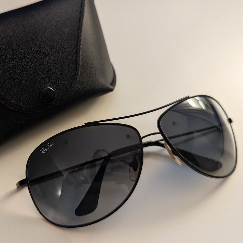 Ray-Ban Aviator Sunglasses